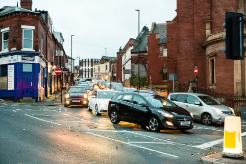 Leeds cars at junction0012