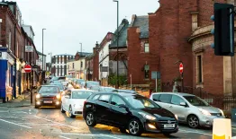 Leeds cars at junction0012